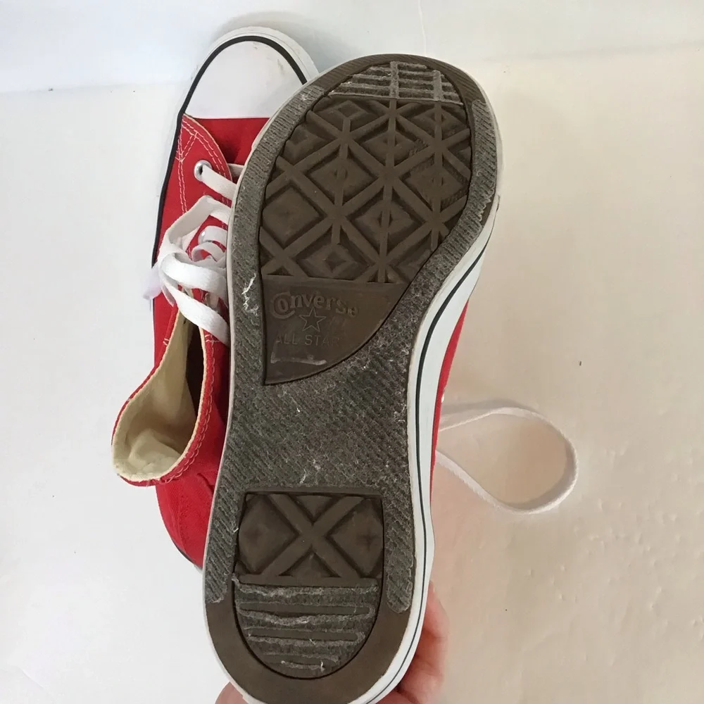CONVERSE Unisex Women's Red High Top Chucks Sneakers 10 - Picture 10 of 10